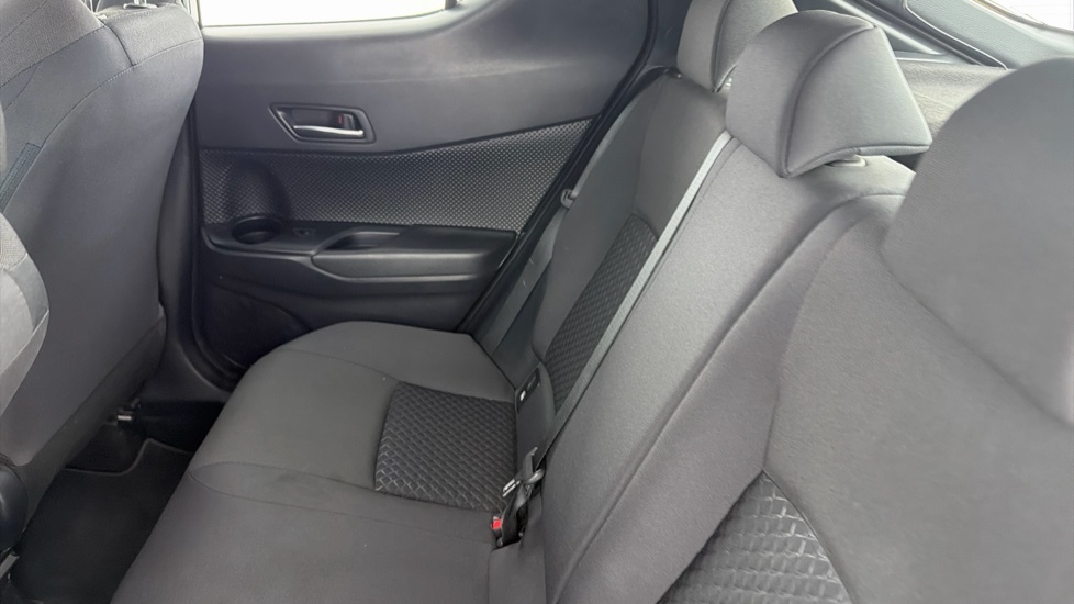 Toyota C-Hr 1.8 Hybrid Design Cvt Hatchback Black #15