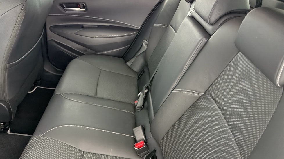 Toyota Corolla 2.0 Hybrid 178 Gr Sport Cvt Blue #15