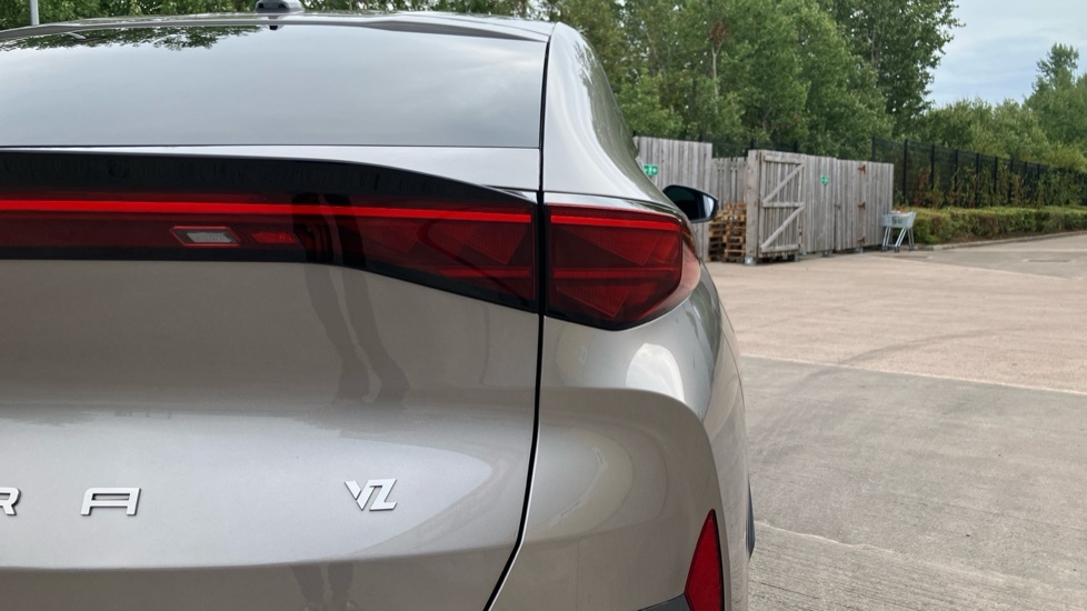 Cupra Tavascan Estate 210Kw V1 77Kwh White #47