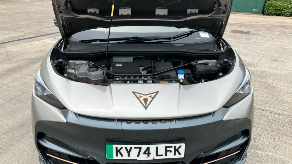 Cupra Tavascan Estate 210Kw V1 77Kwh White #8