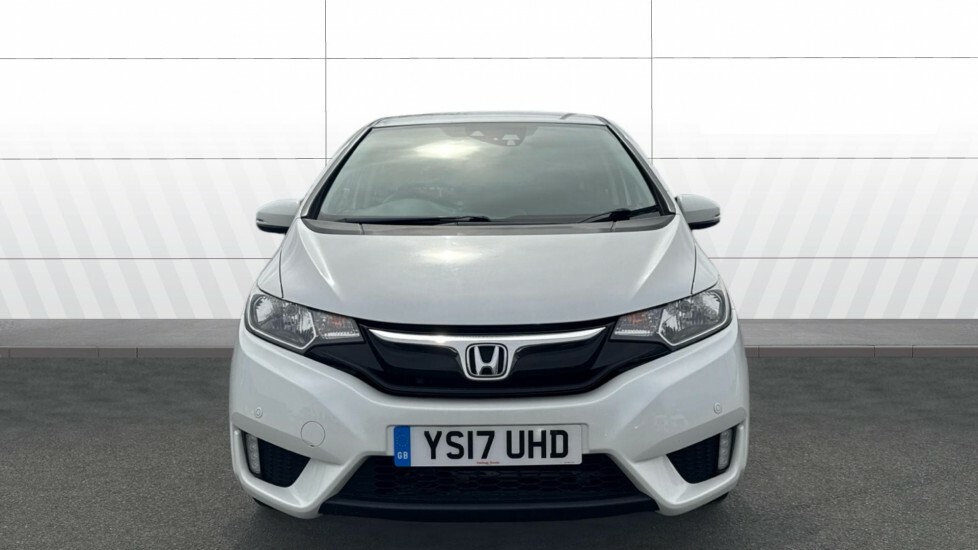 Honda Jazz Se White #3