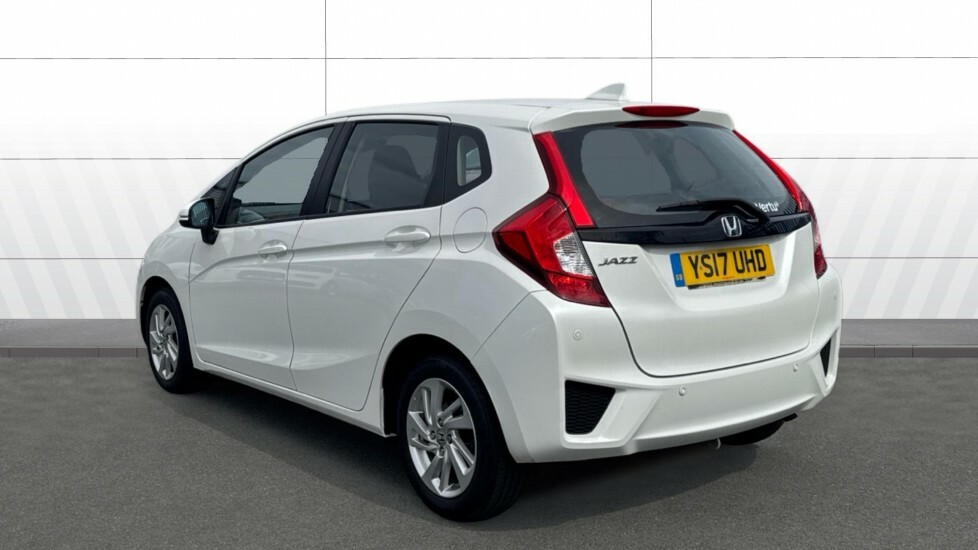 Honda Jazz Se White #2