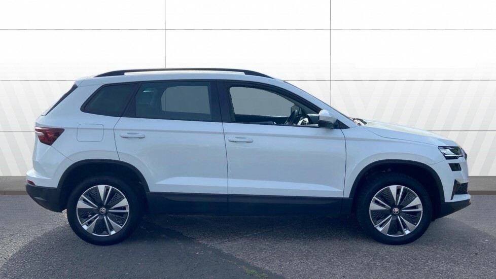 Skoda Karoq Se Drive White #5