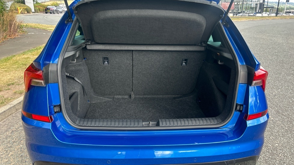 Skoda Kamiq Monte Carlo Blue #4