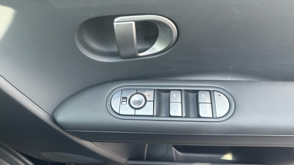 Hyundai Ioniq 5 168Kw Premium 84 Kwh White #33