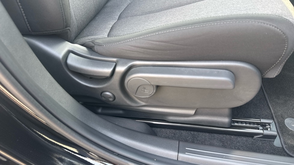 Hyundai Ioniq 5 168Kw Premium 84 Kwh White #35
