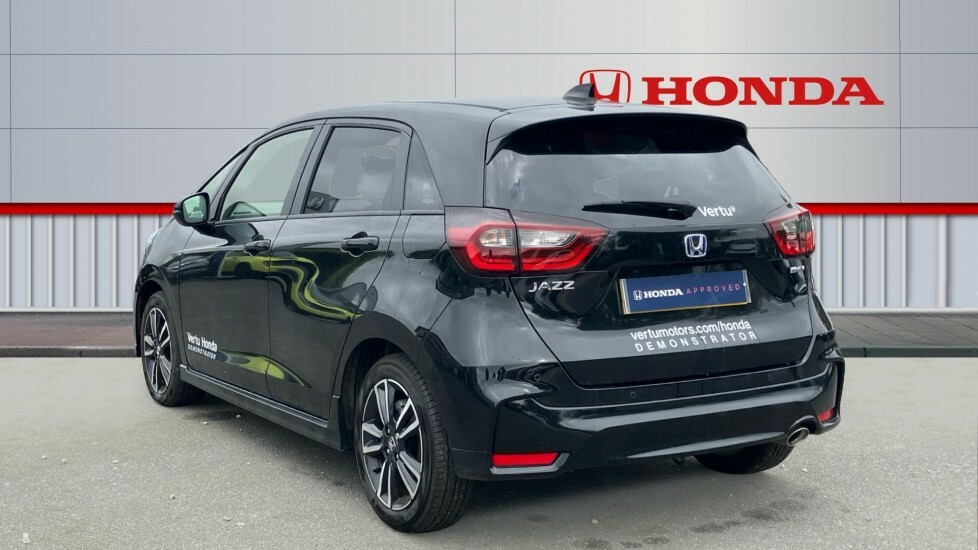 Honda Jazz Jazz 1.5 I-mmd Hybrid Advance Sport Ecvt Red #3