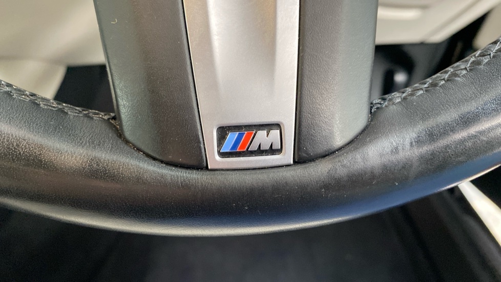 BMW 5 Series 4.8 550I V8 M Sport Euro 4 White #72