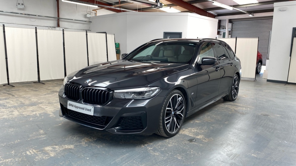 BMW 5 Series 4.8 550I V8 M Sport Euro 4 White #26