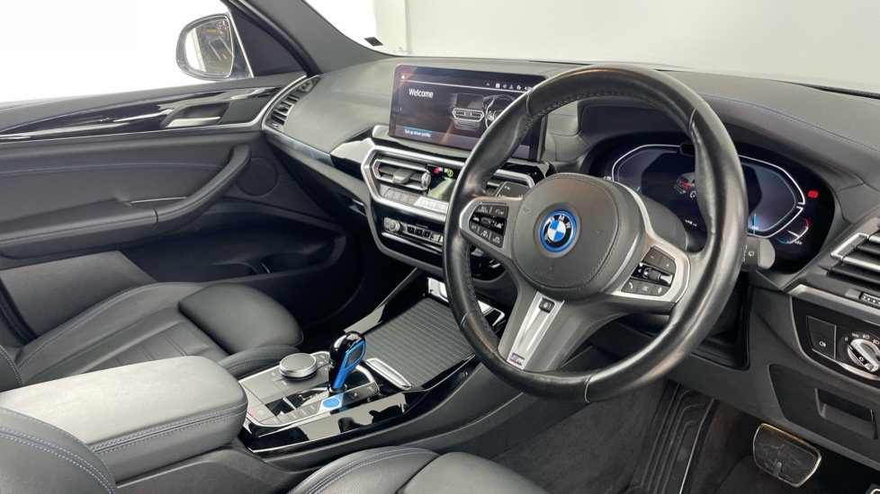 BMW iX3 M Sport Black #6