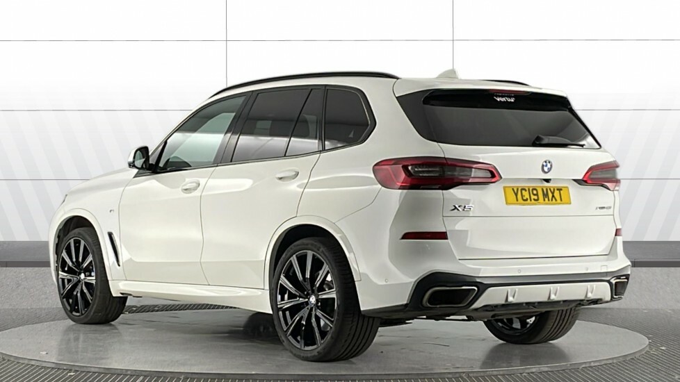 BMW X5 M M Sport White #2