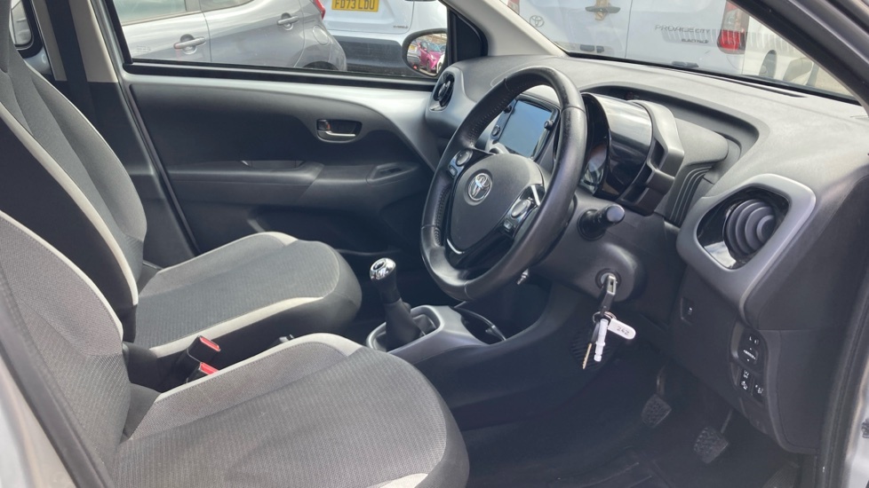 Toyota Aygo X Aygo X-play Tss Vvt-i White #12