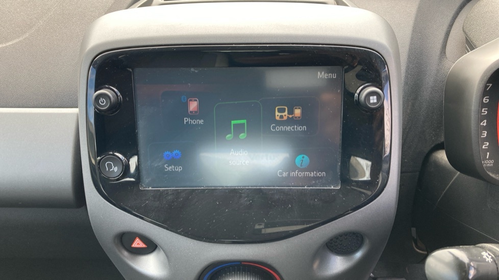 Toyota Aygo X Aygo X-play Tss Vvt-i White #9