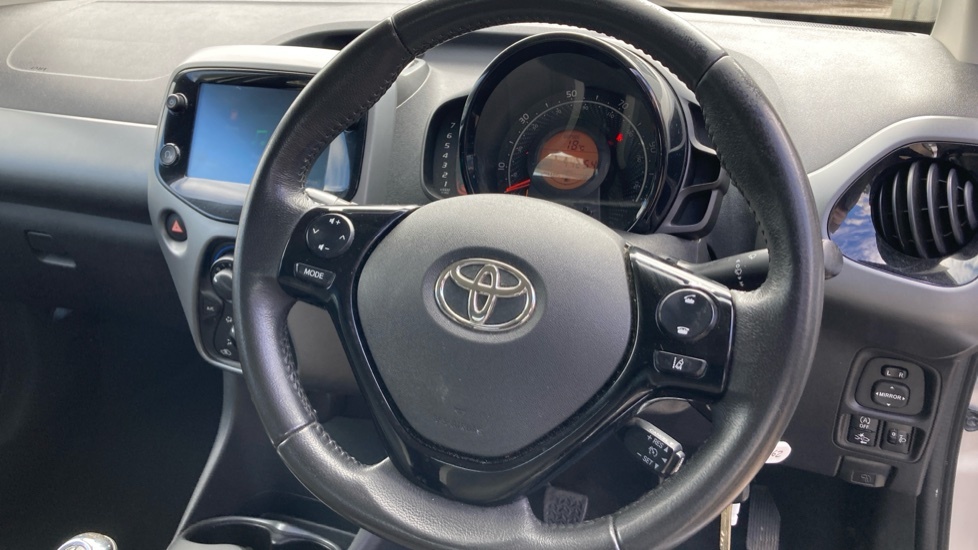 Toyota Aygo X Aygo X-play Tss Vvt-i White #10