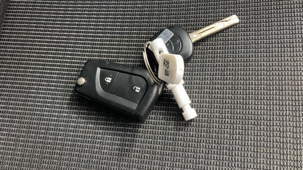 Toyota Aygo X Aygo X-play Tss Vvt-i White #27