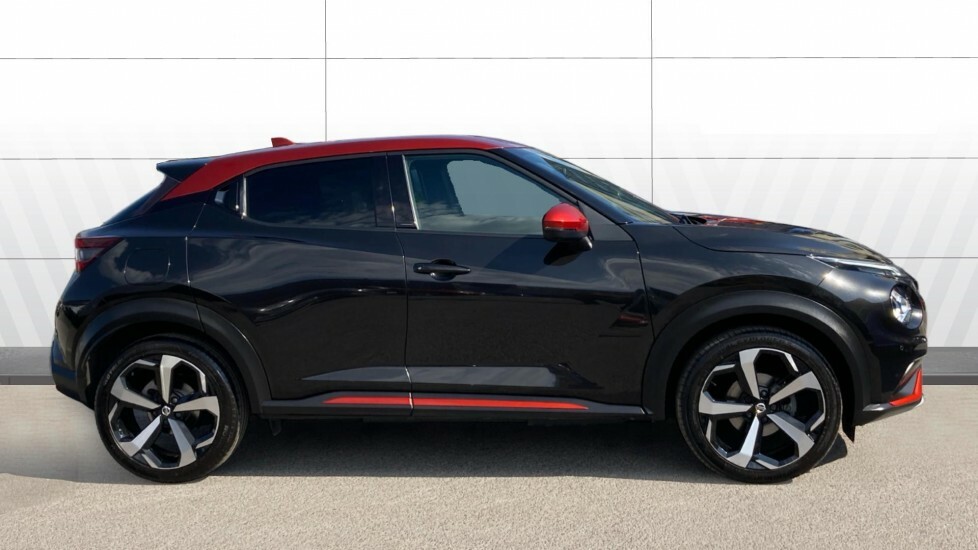 Nissan Juke Premiere Edition Black #5