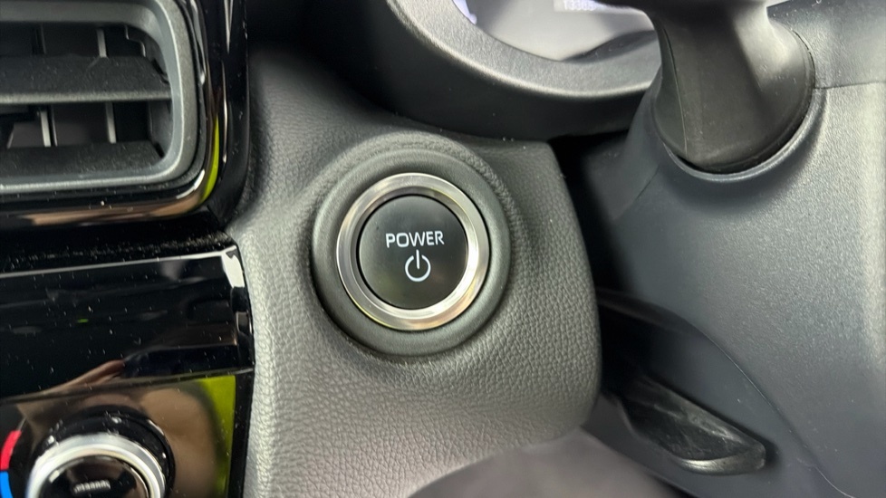 Toyota Yaris Cross Icon Blue #15