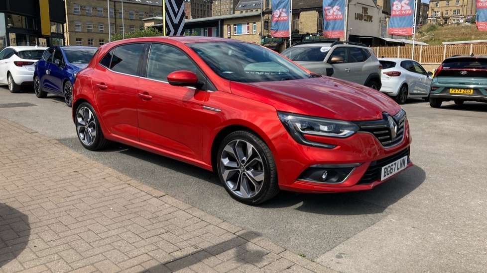 Renault Megane Signature Nav Red #6