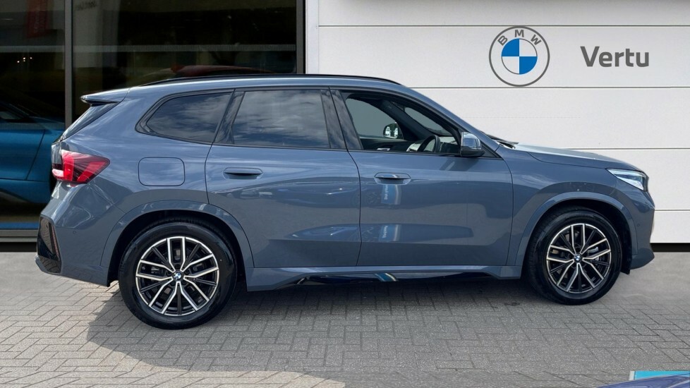 BMW iX1 M Sport #3