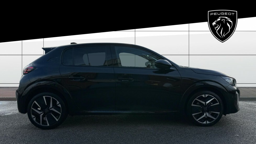 Peugeot 208 Gt Black #5
