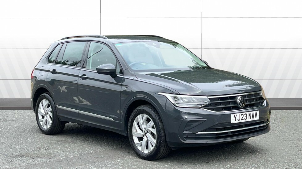 Volkswagen Tiguan Life Grey