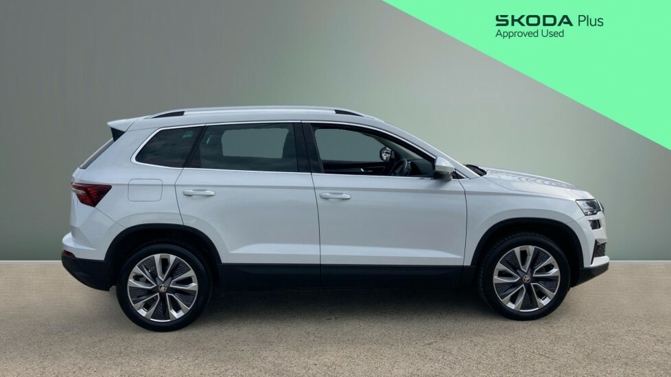 Skoda Karoq Se L White #4