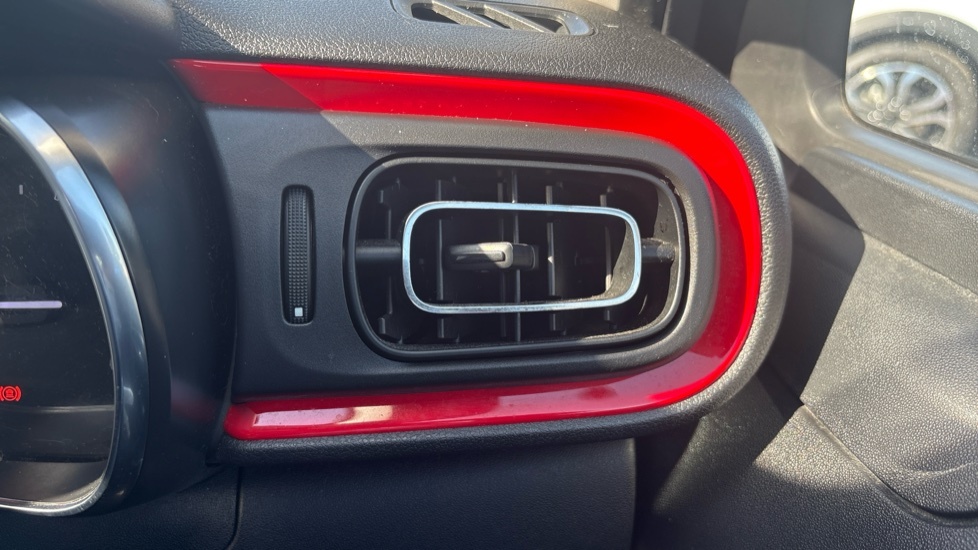 Citroen C3 1.5 Bluehdi Flair Euro 6 Ss 8,782 Car Detai  #20