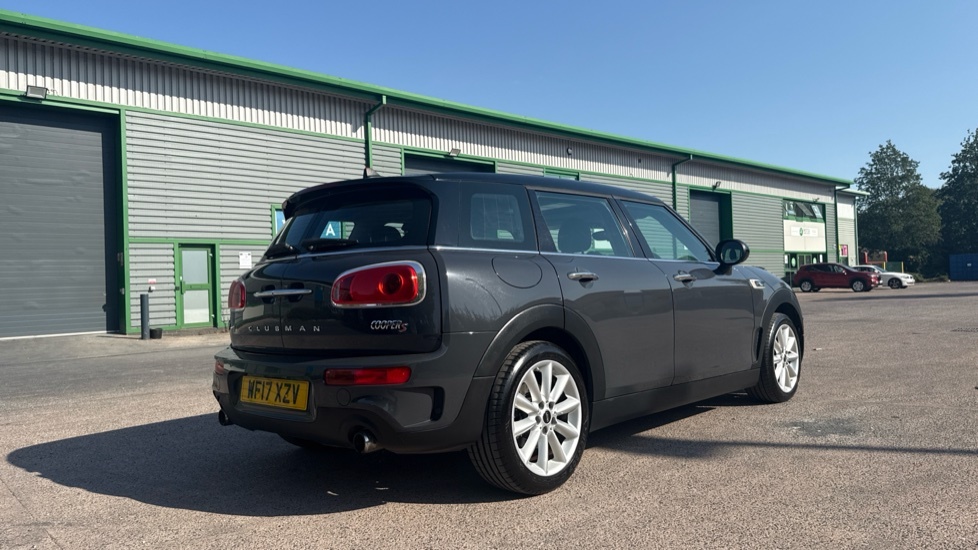 Mini Clubman Clubman Cooper Red #24