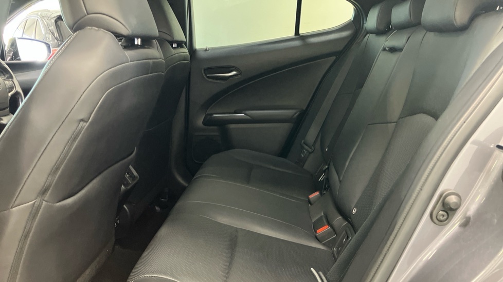 Lexus UX 2.0 250H Takumi Suv Hybrid E-cvt Euro 6 White #16
