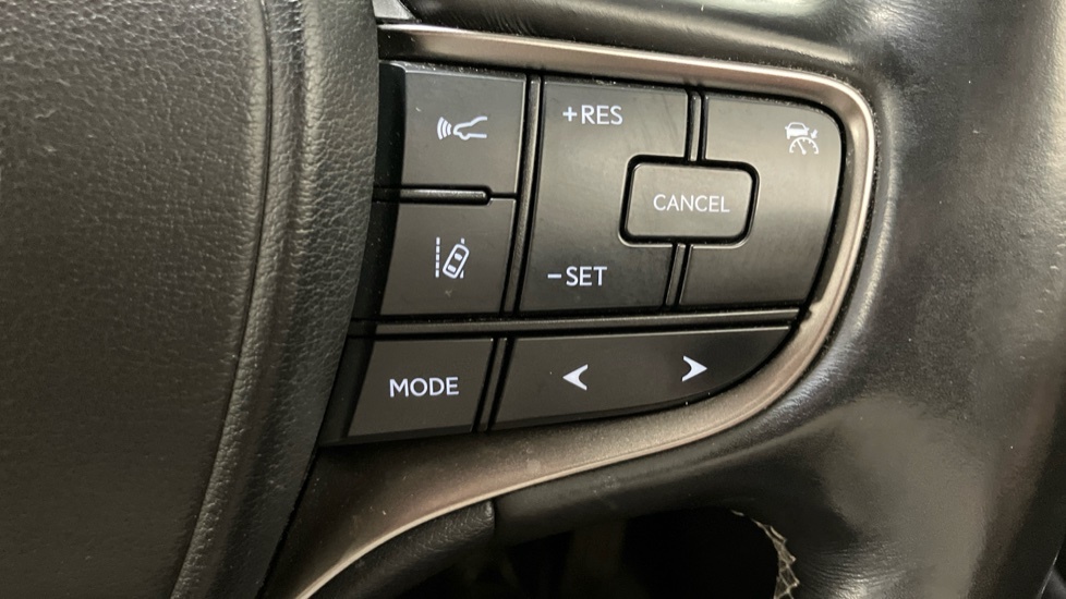 Lexus UX 2.0 250H Takumi Suv Hybrid E-cvt Euro 6 White #33