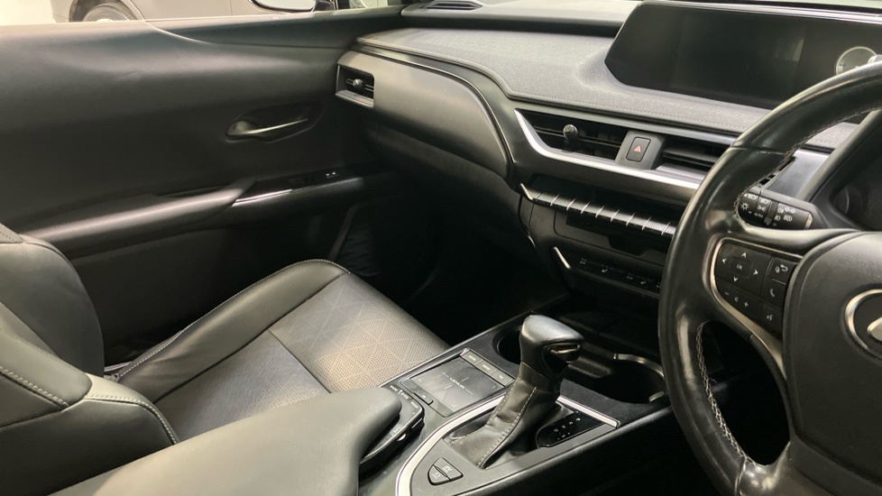 Lexus UX 2.0 250H Takumi Suv Hybrid E-cvt Euro 6 White #14