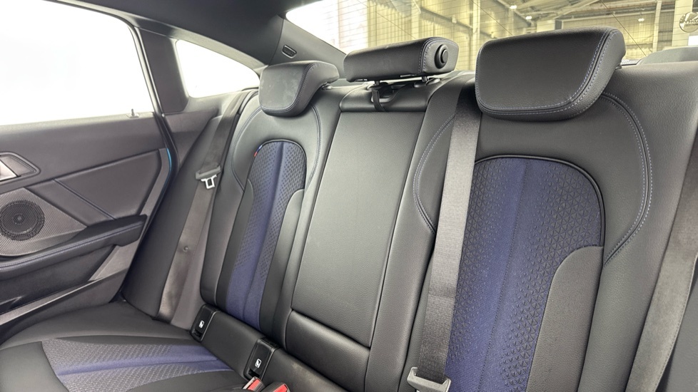 BMW 2 Series 1.5 218I M Sport Saloon Dct 136 Ps Black #9