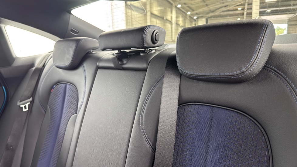 BMW 2 Series 1.5 218I M Sport Saloon Dct 136 Ps Black #34