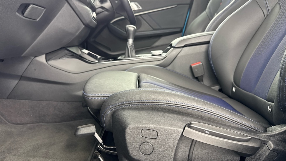 BMW 2 Series 1.5 218I M Sport Saloon Dct 136 Ps Black #28