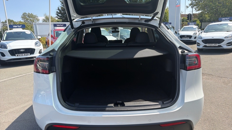Tesla Model Y Long Range BK72FTP White #4