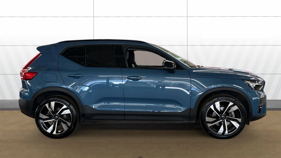 Volvo XC40 Ultra Blue #5
