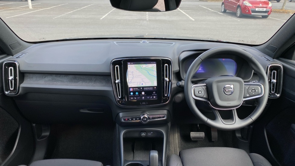 Volvo EX40 Core #5