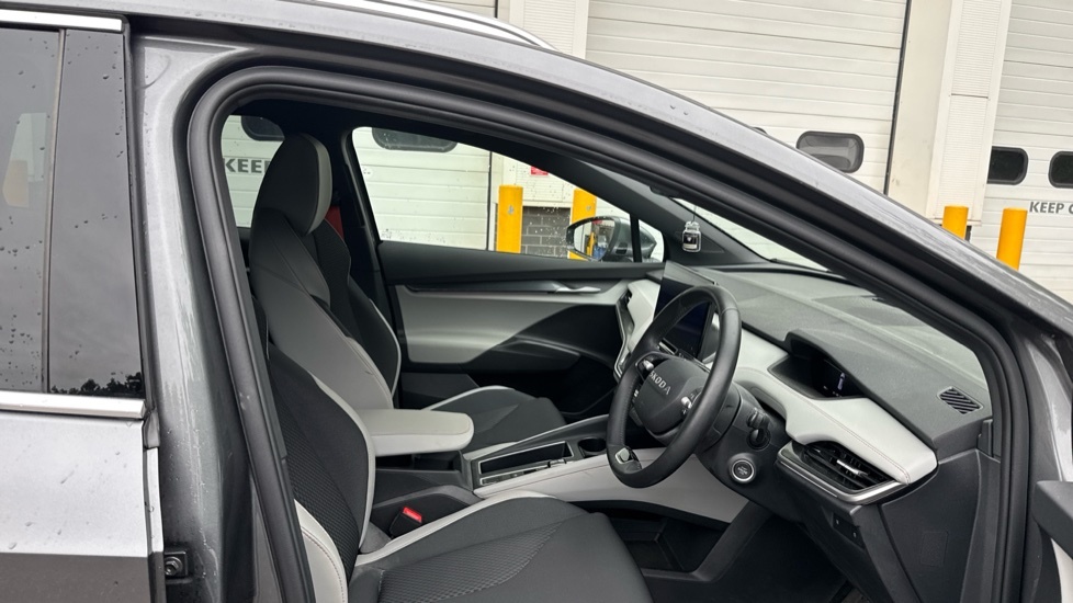 Skoda Elroq Skoda Elroq Sportline 85 82 Kwh 286 Ps Single Spee Black #15