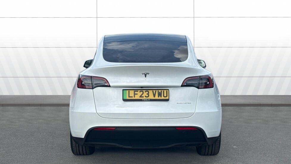 Tesla Model Y Long Range LF23VWU White #6