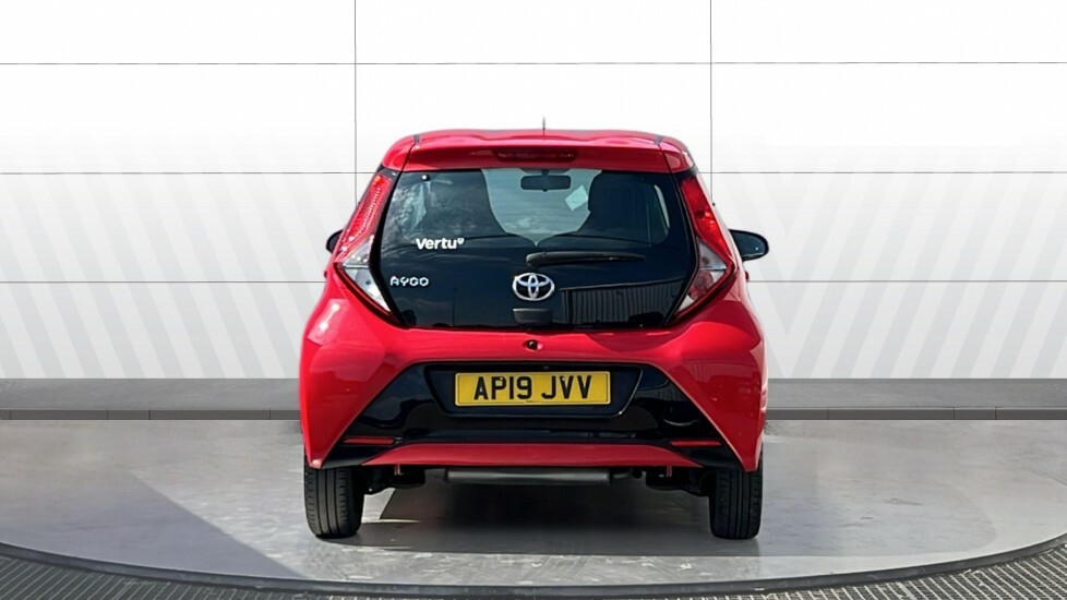Toyota Aygo X X-play Red #6