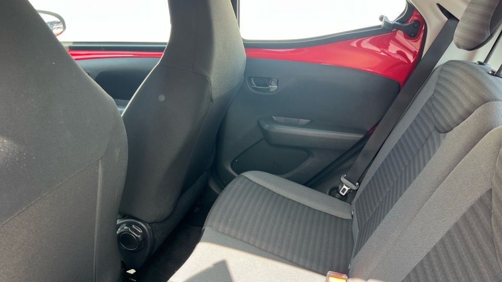 Toyota Aygo X 1.0 Vvt-i X-trend Euro 6 Grey #15