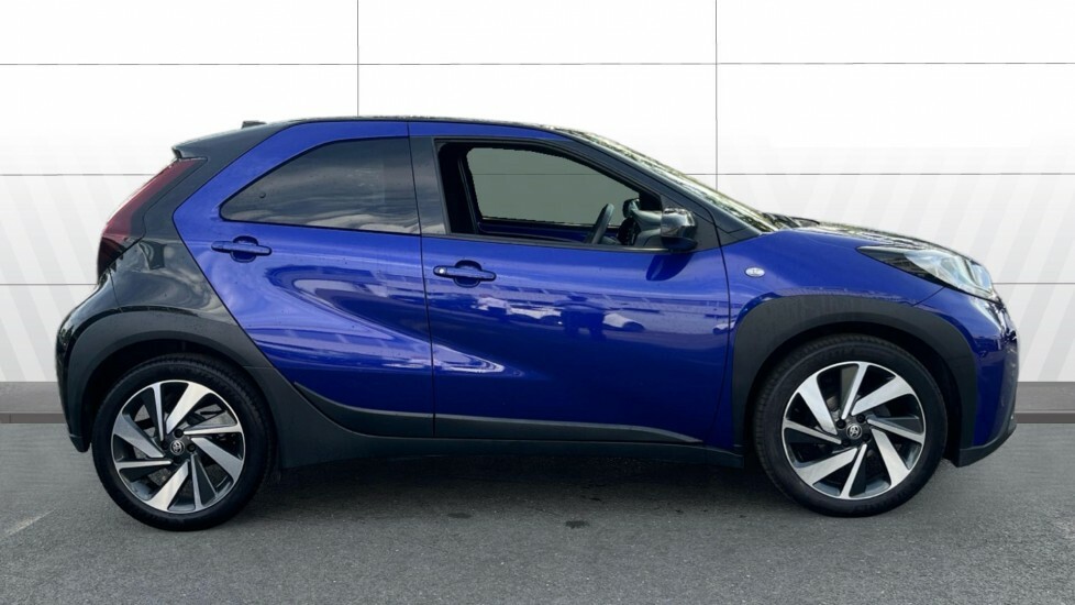 Toyota Aygo X Edge Blue #5