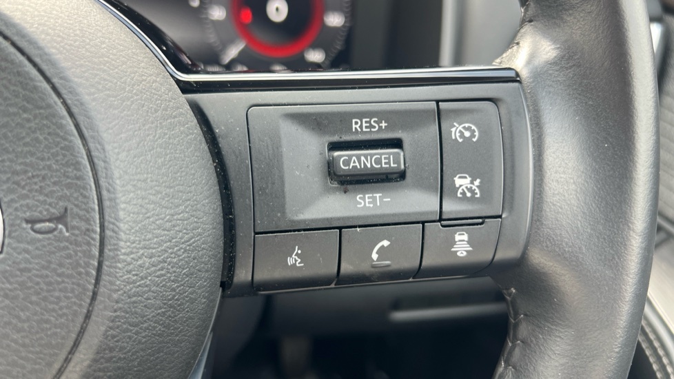 Nissan X-Trail 1.5 213 E-4orce 4Wd Tekna With 7 Seats And Bo Grey #35