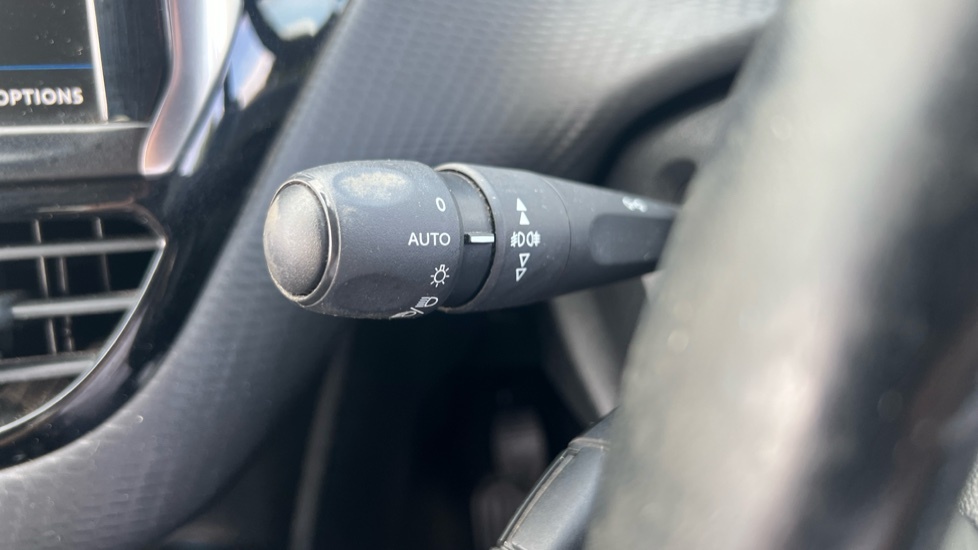 Peugeot 208 1.6 Bluehdi Gt Line Euro 6 Ss #32