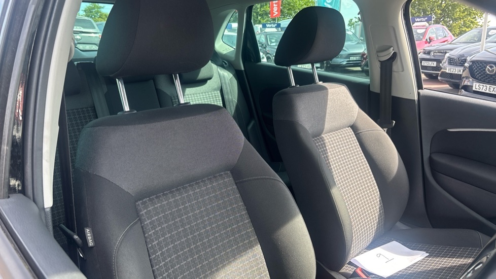 Volkswagen Polo Match Edition 1.2 Tsi 90Ps 5-Speed Grey #35