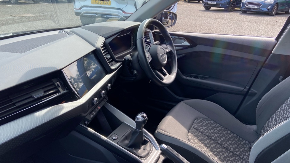 Audi A1 1.5 Tfsi 35 Citycarver Euro 6 S White #9