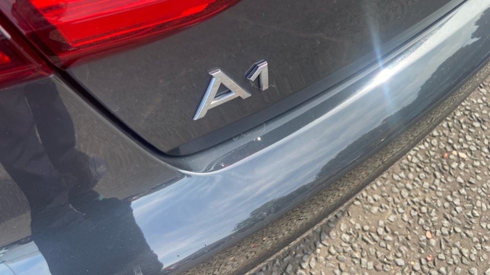 Audi A1 1.5 Tfsi 35 Citycarver Euro 6 S White #33
