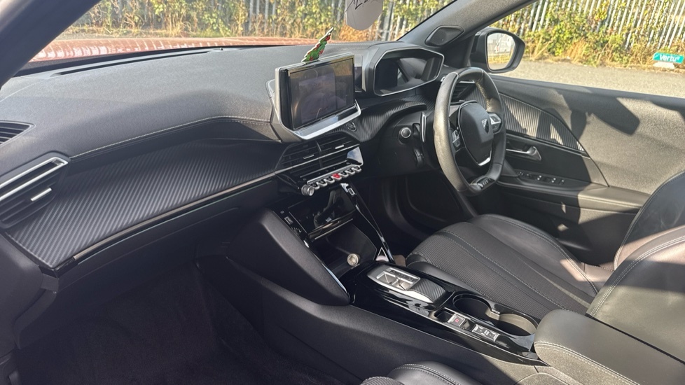 Peugeot 2008 Peugeot 2008 Allure Premium Red #9
