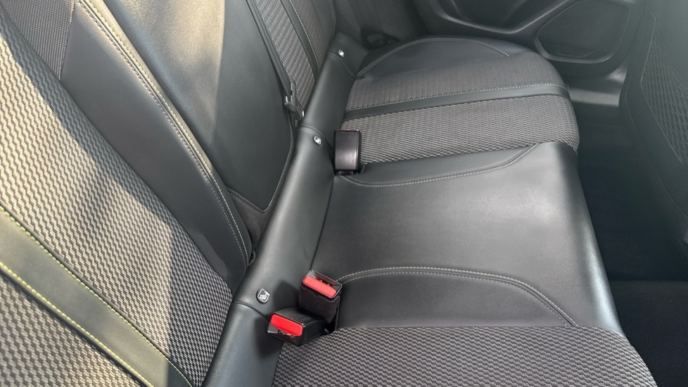 Peugeot 2008 Peugeot 2008 Allure Premium Red #17