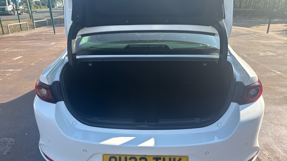 Mazda 3 Gt Sport White #4